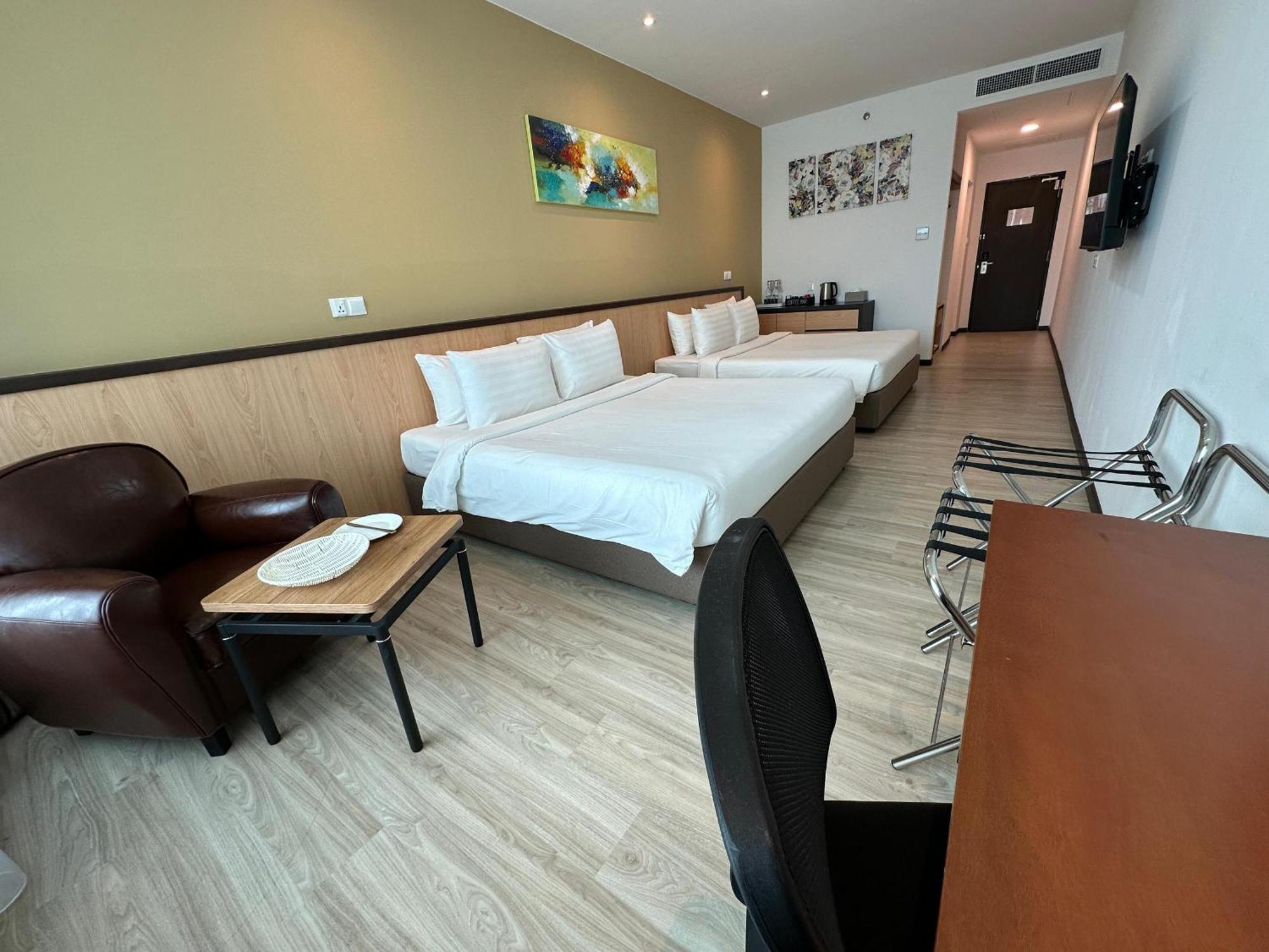 Hotel 7 Suria Kota Kinabalu Extérieur photo