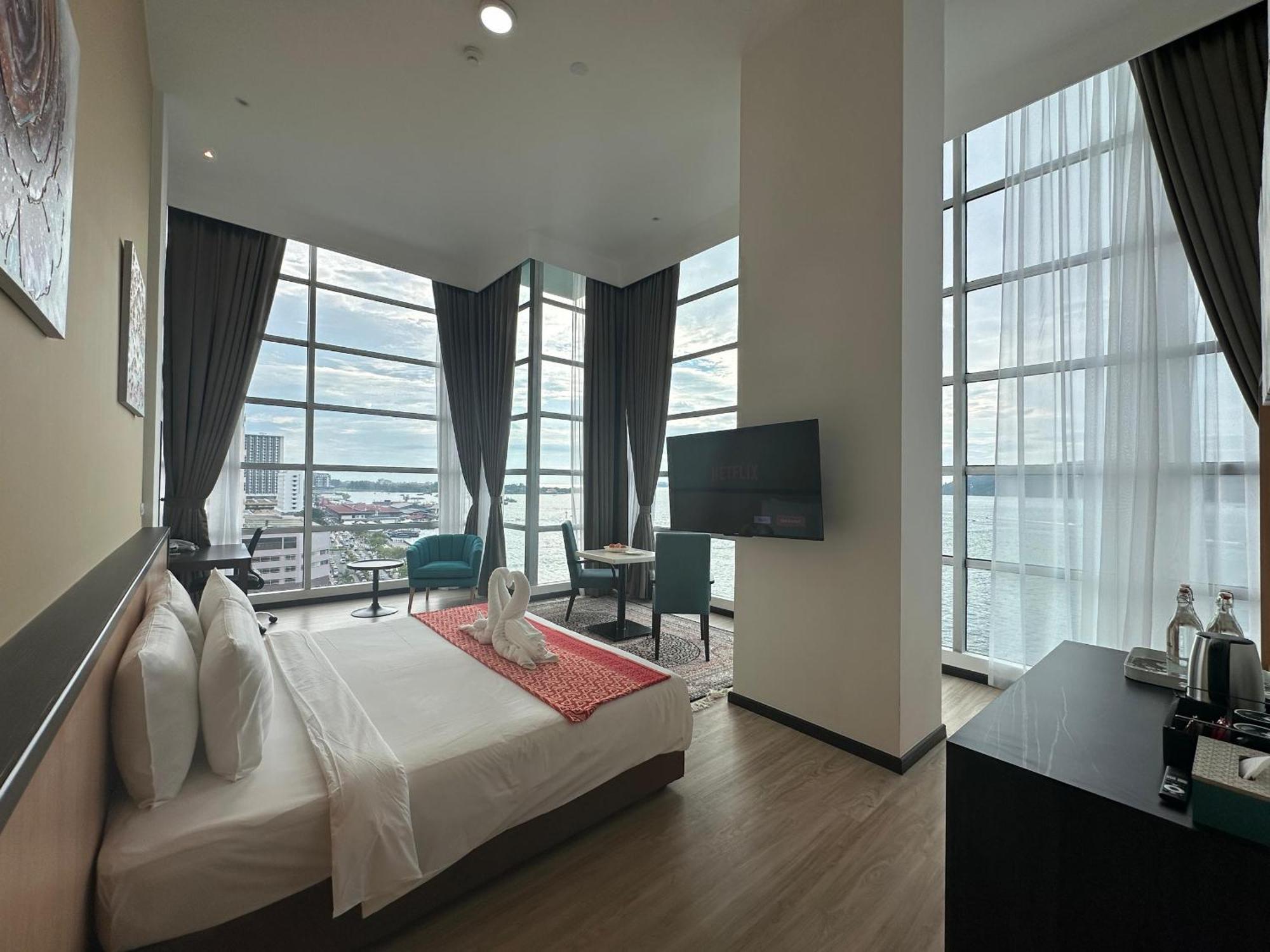 Hotel 7 Suria Kota Kinabalu Extérieur photo